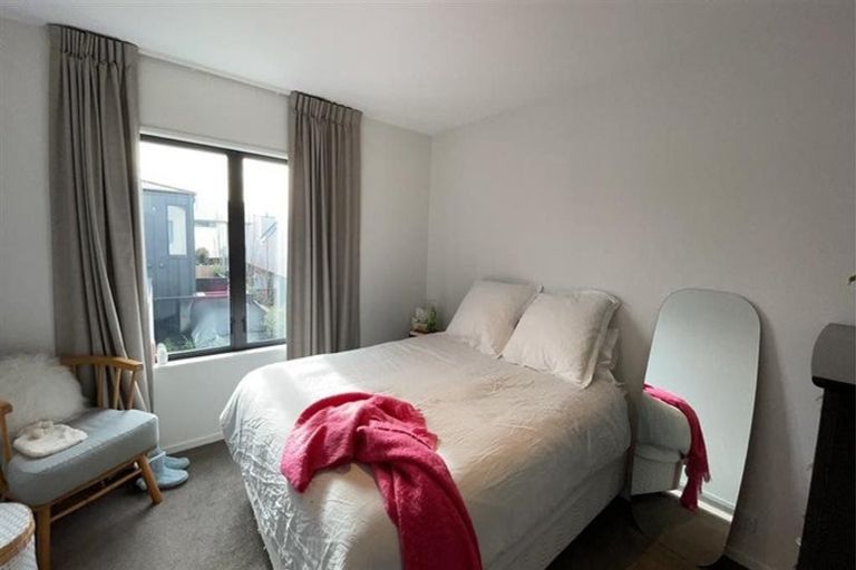 Photo of property in 21 Landsdowne Terrace, Cashmere, Christchurch, 8022