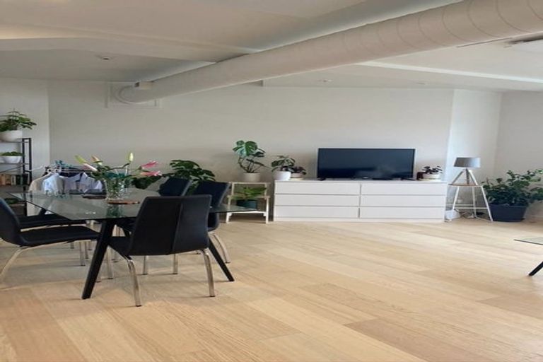 Photo of property in Quantum On Thorndon Quay, 7/163c Thorndon Quay, Pipitea, Wellington, 6011