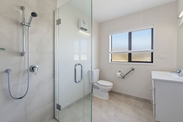 Photo of property in Georgia Estate, 14/3 Georgia Grove, Paraparaumu, 5032