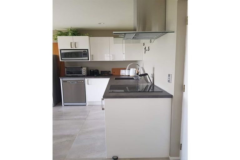 Photo of property in 30 Harry Ell Drive, Cashmere, Christchurch, 8022