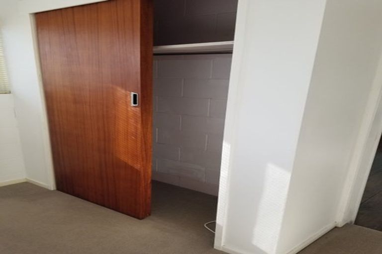 Photo of property in 1/40 Aberdeen Road, Campbells Bay, Auckland, 0620