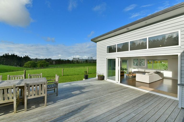 Photo of property in 39 Anderson Road, Kaukapakapa, Helensville, 0875