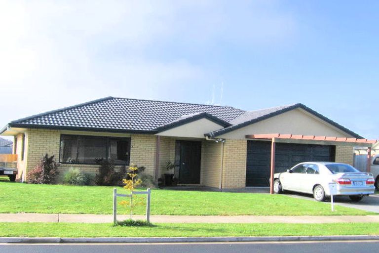 Photo of property in 9 Lockhart Place, Rototuna, Hamilton, 3210