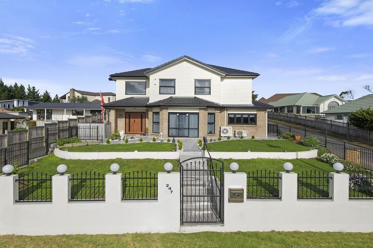 Photo of property in 247 Hill Road, The Gardens, Auckland, 2105
