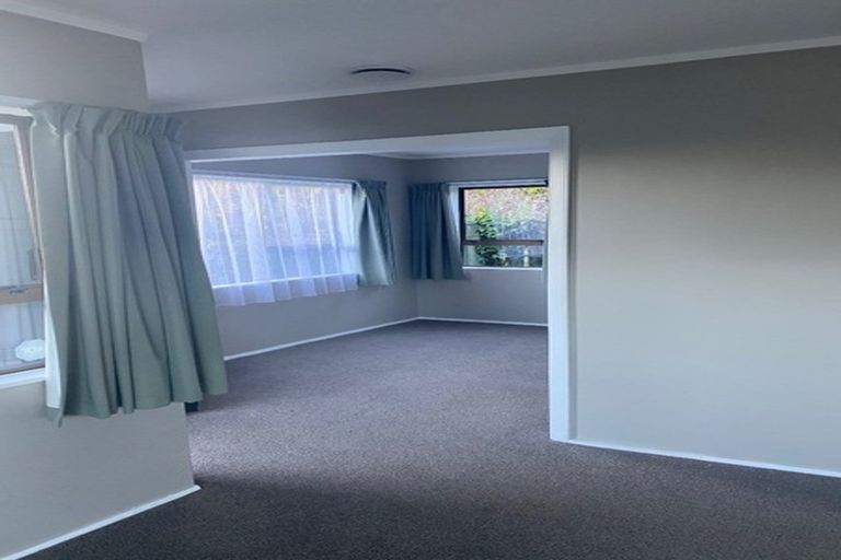 Photo of property in 38 Kapanui Road, Waikanae, 5036