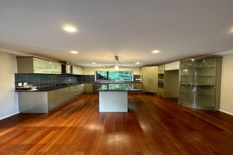 Photo of property in 38 Leafield Crescent, Henderson, Auckland, 0612