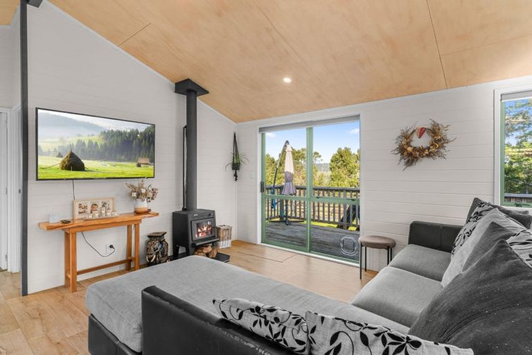 Photo of property in 393 Brooks Road, Waipu, 0582