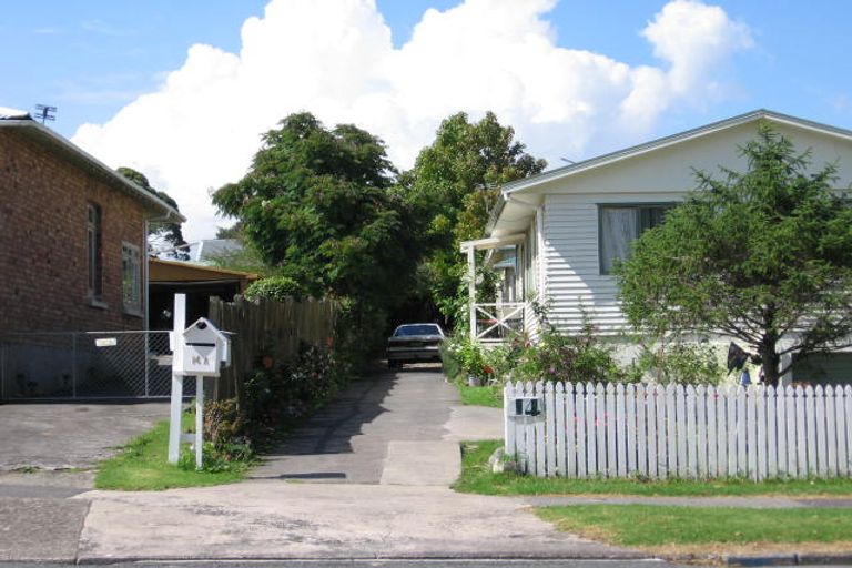 Photo of property in 1/14 Hutchinson Avenue, New Lynn, Auckland, 0600