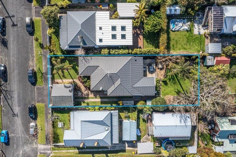 Photo of property in 39 Abbotsford Terrace, Devonport, Auckland, 0624