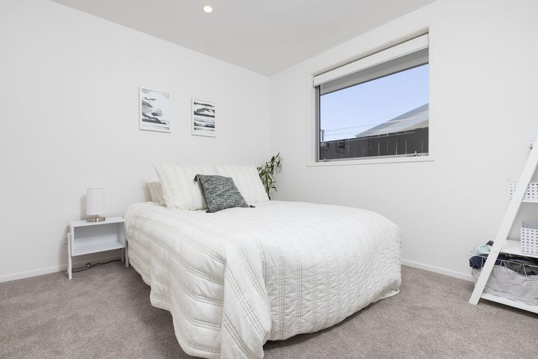 Photo of property in 27 Hiria Crescent, Papamoa Beach, Papamoa, 3118