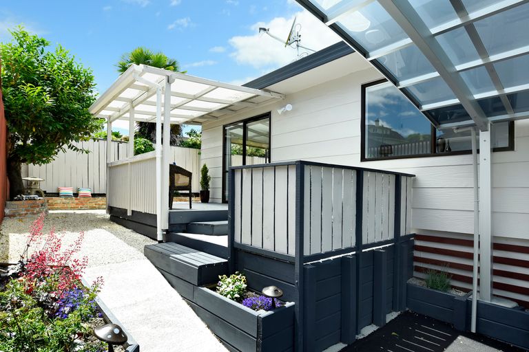 Photo of property in 29b Tipahi Street, Nelson South, Nelson, 7010