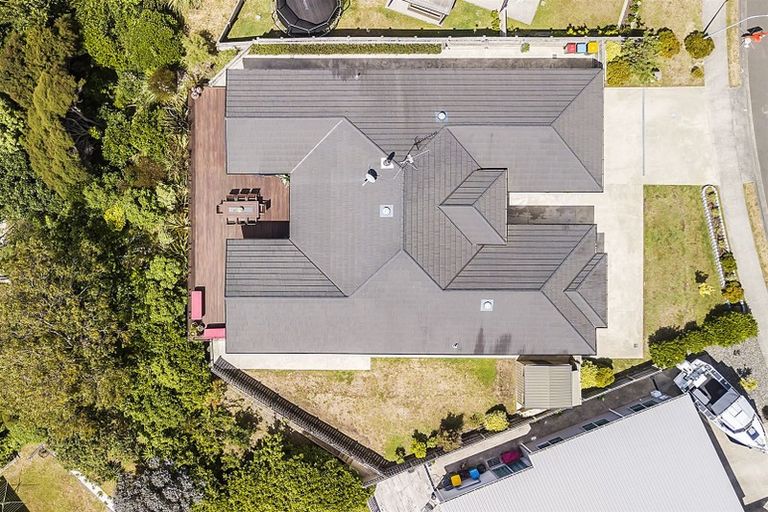 Photo of property in 8 Semaphore Lane, Whitby, Porirua, 5024