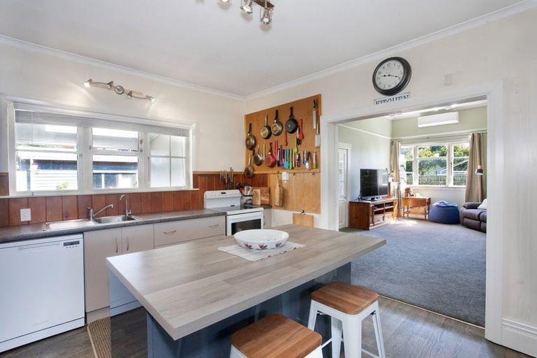 Photo of property in 12 High Street, Bulls, 4818