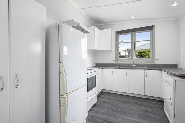 Photo of property in 288 Oxford Street, South Dunedin, Dunedin, 9012