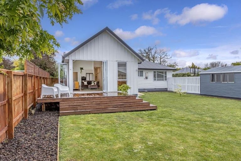 Photo of property in 77 Blighs Road, Strowan, Christchurch, 8052