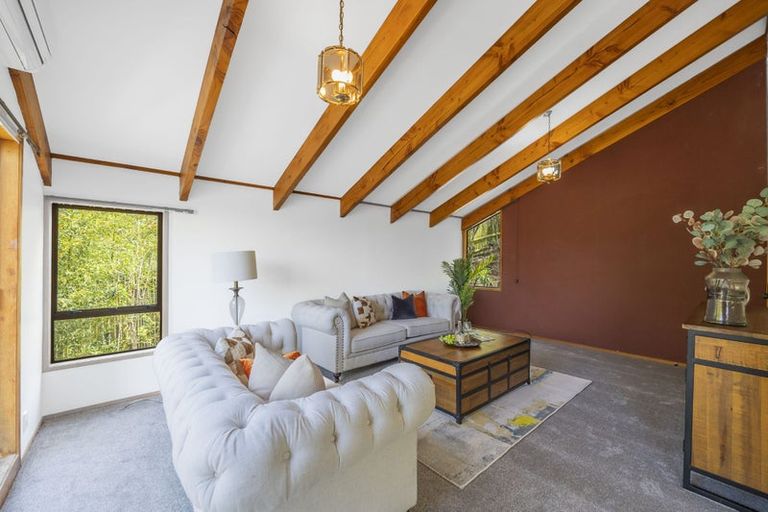 Photo of property in 6/406 East Coast Road, Sunnynook, Auckland, 0630