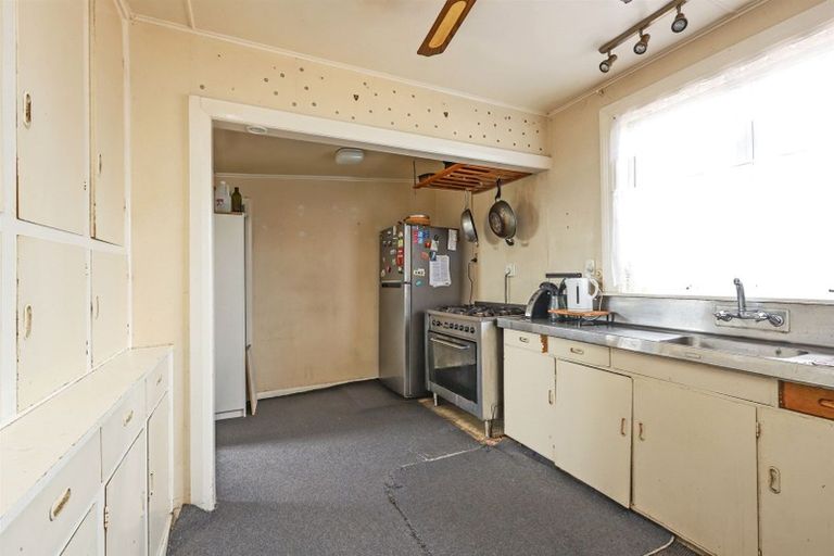 Photo of property in 118 Stortford Street, Saint Leonards, Hastings, 4120