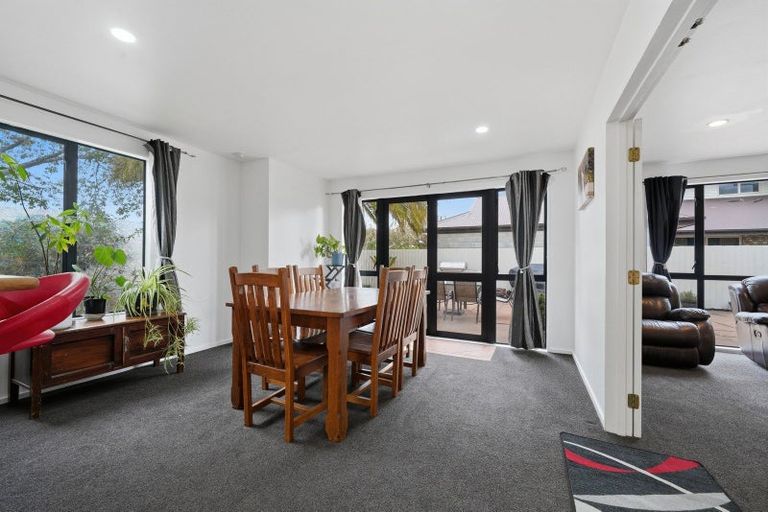 Photo of property in 24 Welsford Street, Woodend, 7610