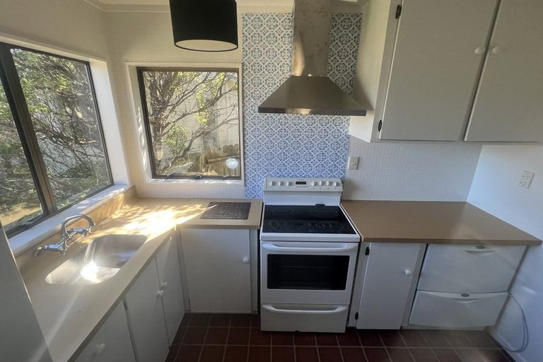 Photo of property in 28a Gaya Grove, Ngaio, Wellington, 6035