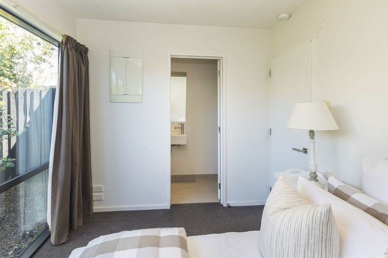 Photo of property in 8/20 North Avon Road, Richmond, Christchurch, 8013