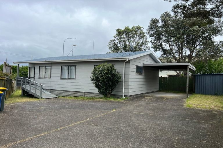 Photo of property in 3/11 Fruitvale Road, New Lynn, Auckland, 0600
