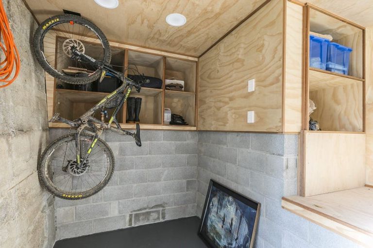 Photo of property in 53 Palliser Road, Roseneath, Wellington, 6011