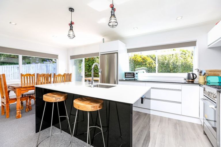 Photo of property in 31 Weymouth Street, New Plymouth, 4310