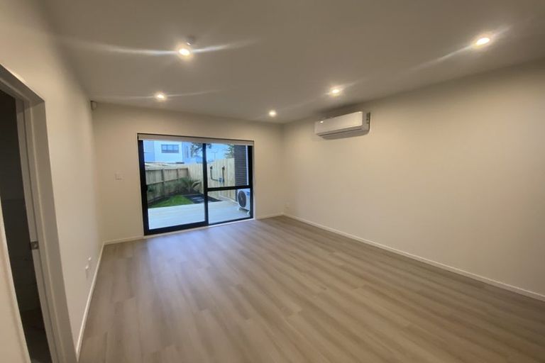 Photo of property in 11/35 Young Crescent, Drury, 2113