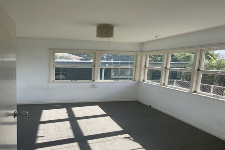 Photo of property in 30 Hillcrest Road, Hillcrest, Hamilton, 3216