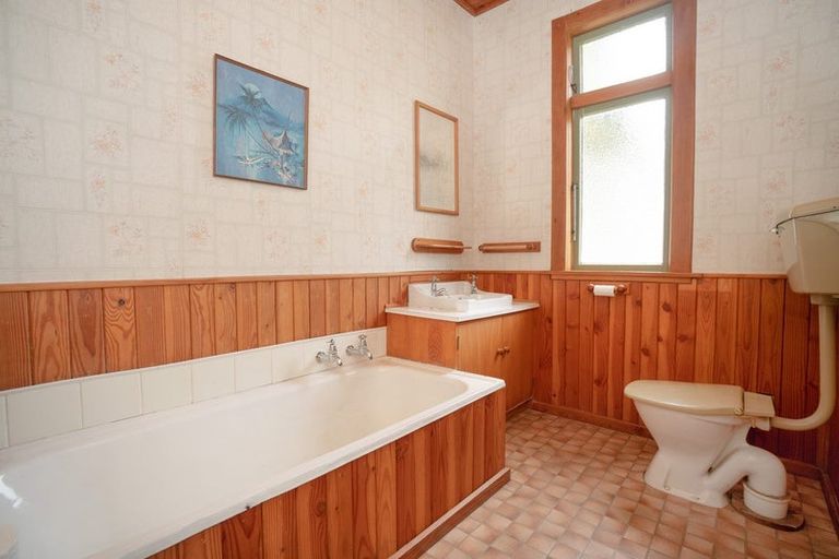 Photo of property in 49 Severn Street, Rongotea, 4476