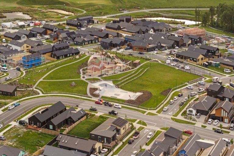 Photo of property in 3 Cunninghams Drive, Jacks Point, Queenstown, 9371