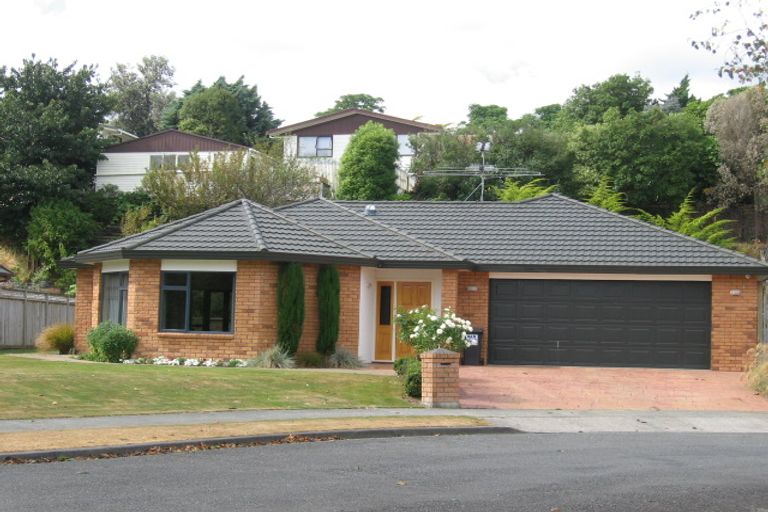 Photo of property in 14 Morepork Close, Brown Owl, Upper Hutt, 5018