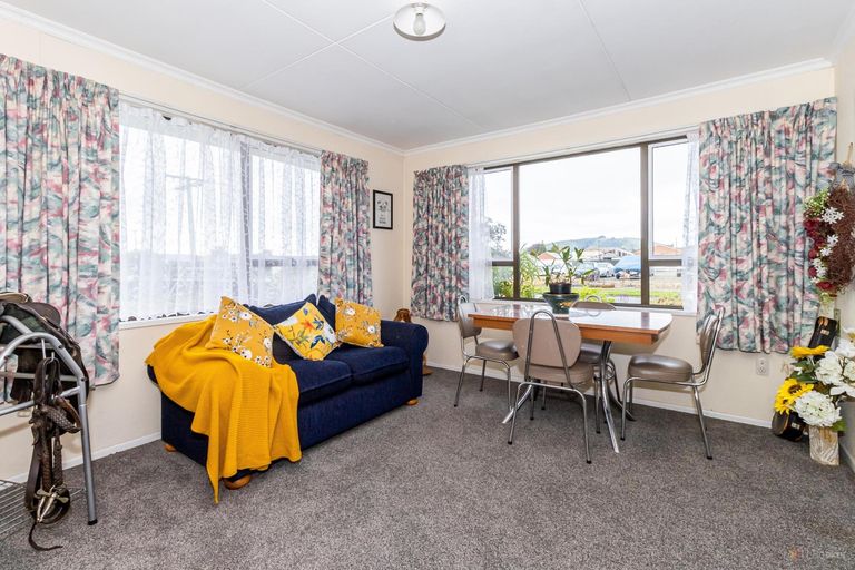 Photo of property in 5-5a Rugby Street, Waimate, 7924