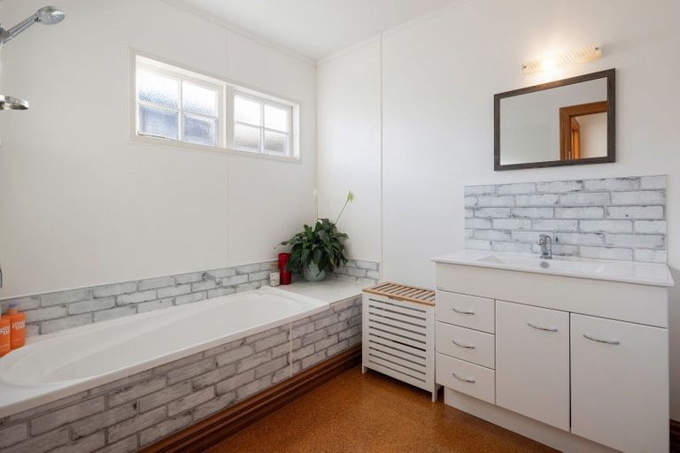 Photo of property in 16 Cowley Drive, Leamington, Cambridge, 3432