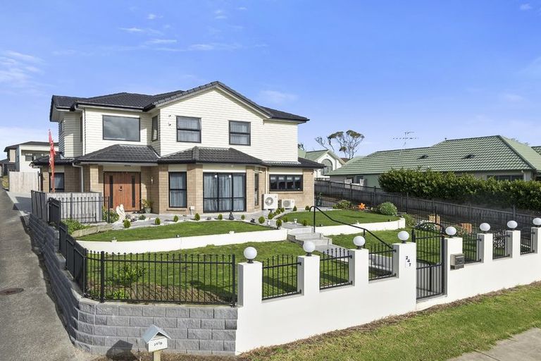 Photo of property in 247 Hill Road, The Gardens, Auckland, 2105