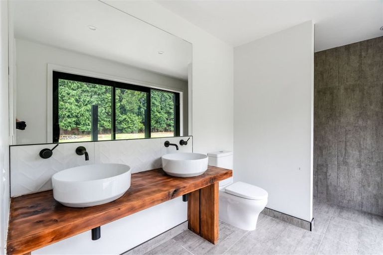 Photo of property in 38a Pohutukawa Drive, Levin, 5571