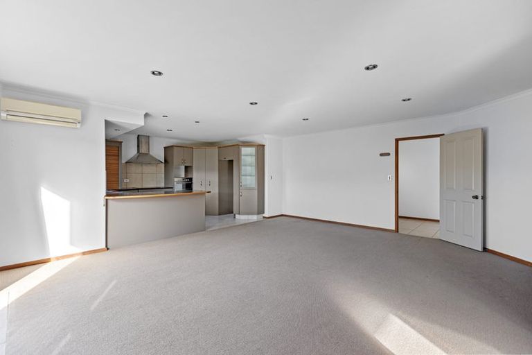 Photo of property in 5 Shire Place, Papamoa Beach, Papamoa, 3118