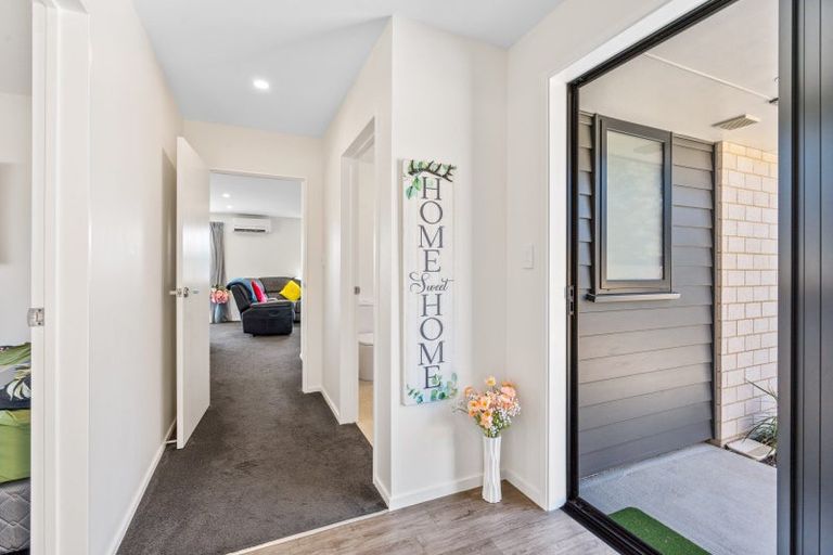 Photo of property in 100 Hagart-alexander Drive, Mosgiel, 9024