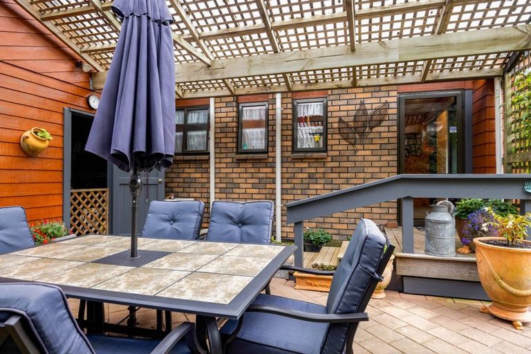 Photo of property in 33 Mccarthy Street, Hawera, 4610