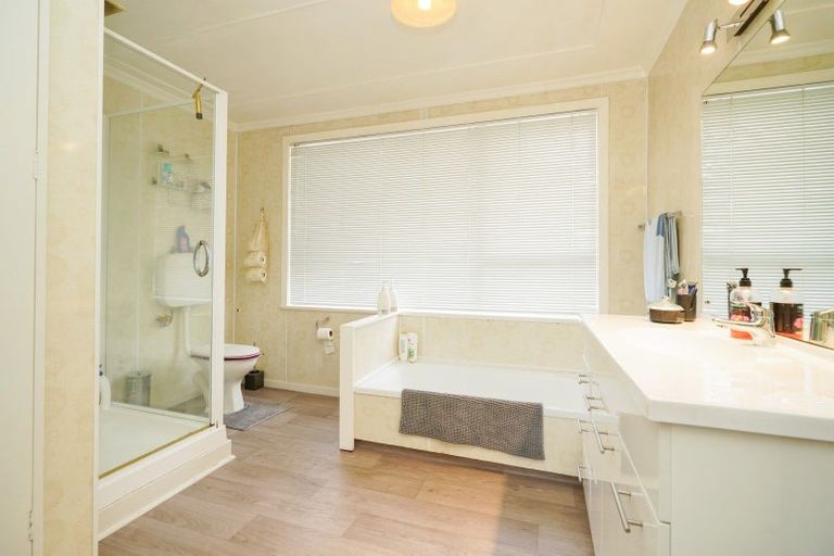 Photo of property in 206 Kelvin Street, Avenal, Invercargill, 9810