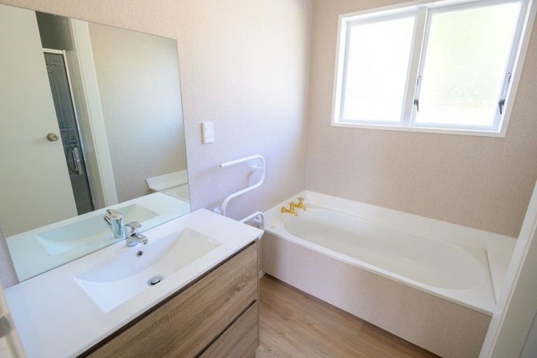 Photo of property in 12 Coenen Street, Ngaruawahia, 3720