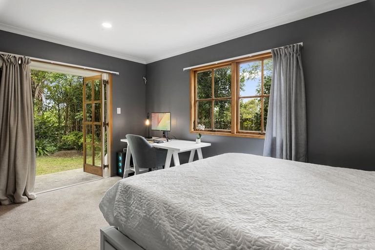 Photo of property in 105 Browns Bay Road, Browns Bay, Auckland, 0630