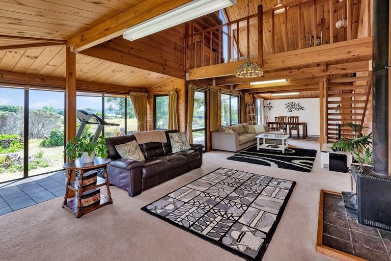 Photo of property in 70 Edmonds Road, Kerikeri, 0293