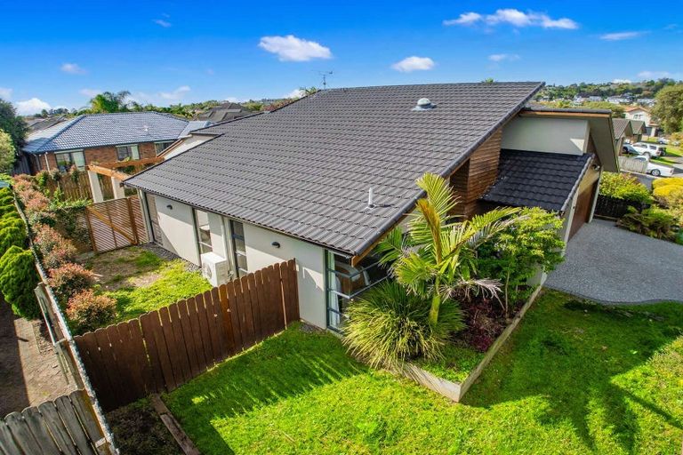 Photo of property in 25 Erne Crescent, East Tamaki, Auckland, 2016