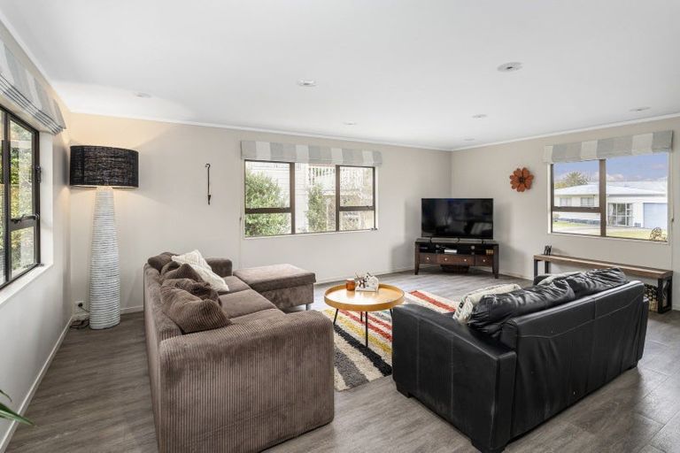 Photo of property in 46 Catherine Crescent, Whitianga, 3510