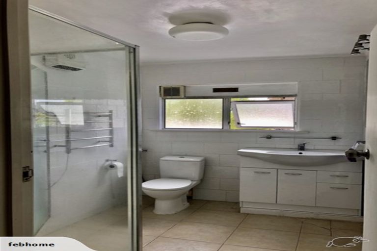 Photo of property in 686 East Coast Road, Pinehill, Auckland, 0630