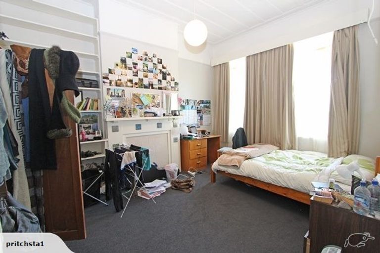 Photo of property in 44 Heriot Row, Dunedin Central, Dunedin, 9016