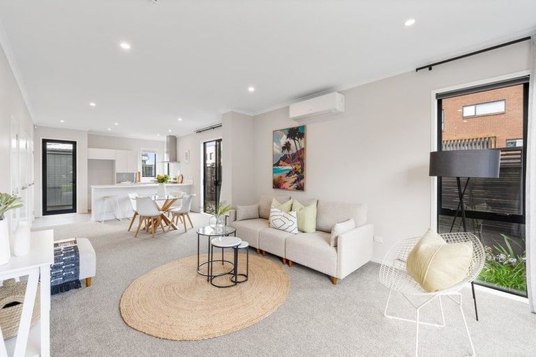 Photo of property in 62 Nugget Avenue, Hobsonville, Auckland, 0616