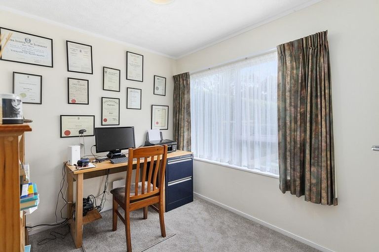 Photo of property in 11 John Witton Drive, Crofton Downs, Wellington, 6035