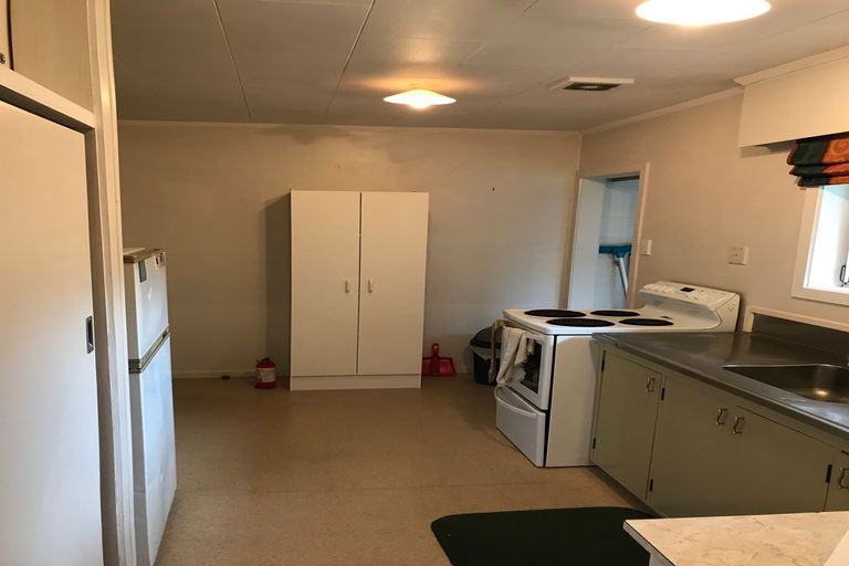 Photo of property in 14a Howden Street, Green Island, Dunedin, 9018